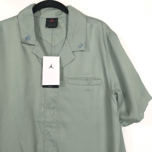 NWT JORDAN Women's Top Button Up Shirt MEDIUM Lyocell Flight Classics FN5763-304 - Picture 4 of 12